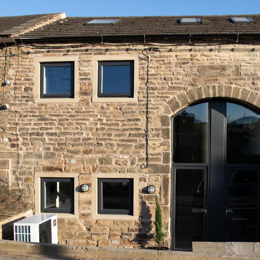 Unique Barn Conversion In Saddleworth Oldham Zewnętrze zdjęcie