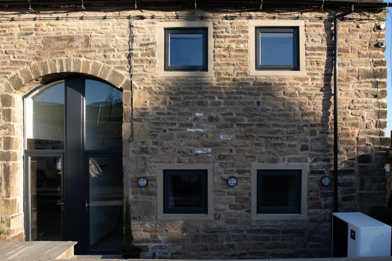 Unique Barn Conversion In Saddleworth Oldham Zewnętrze zdjęcie
